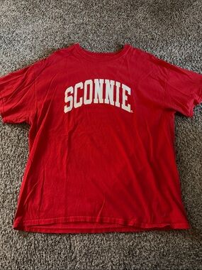 SCONNIE Short Sleeve Tee